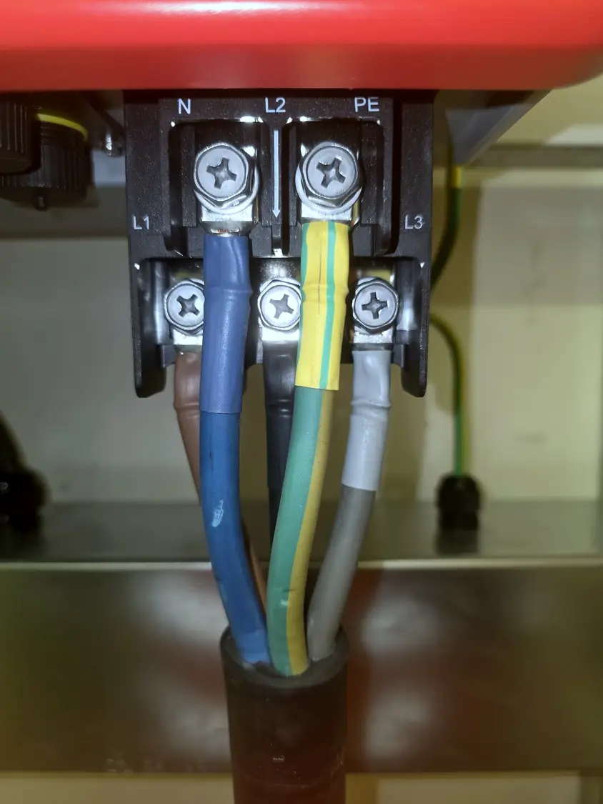 AC terminations at the inverter