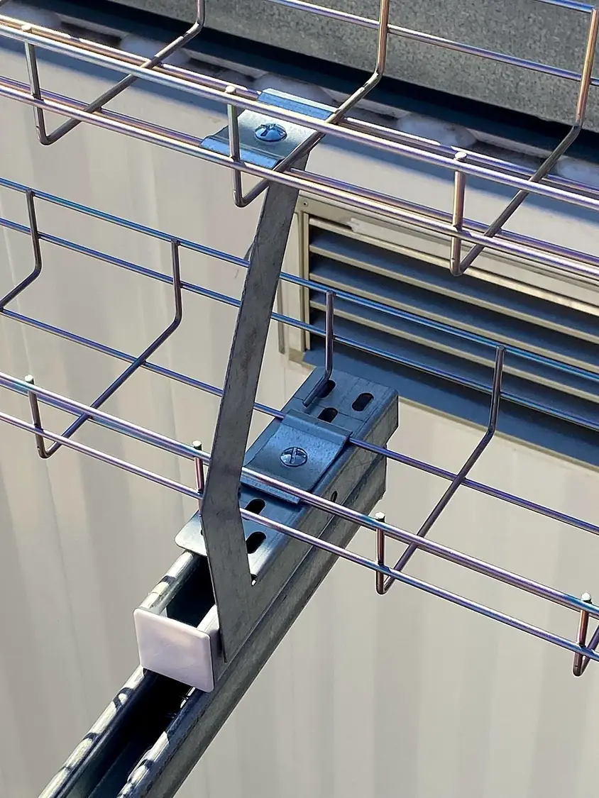 Basket tray bracket and fixing detail